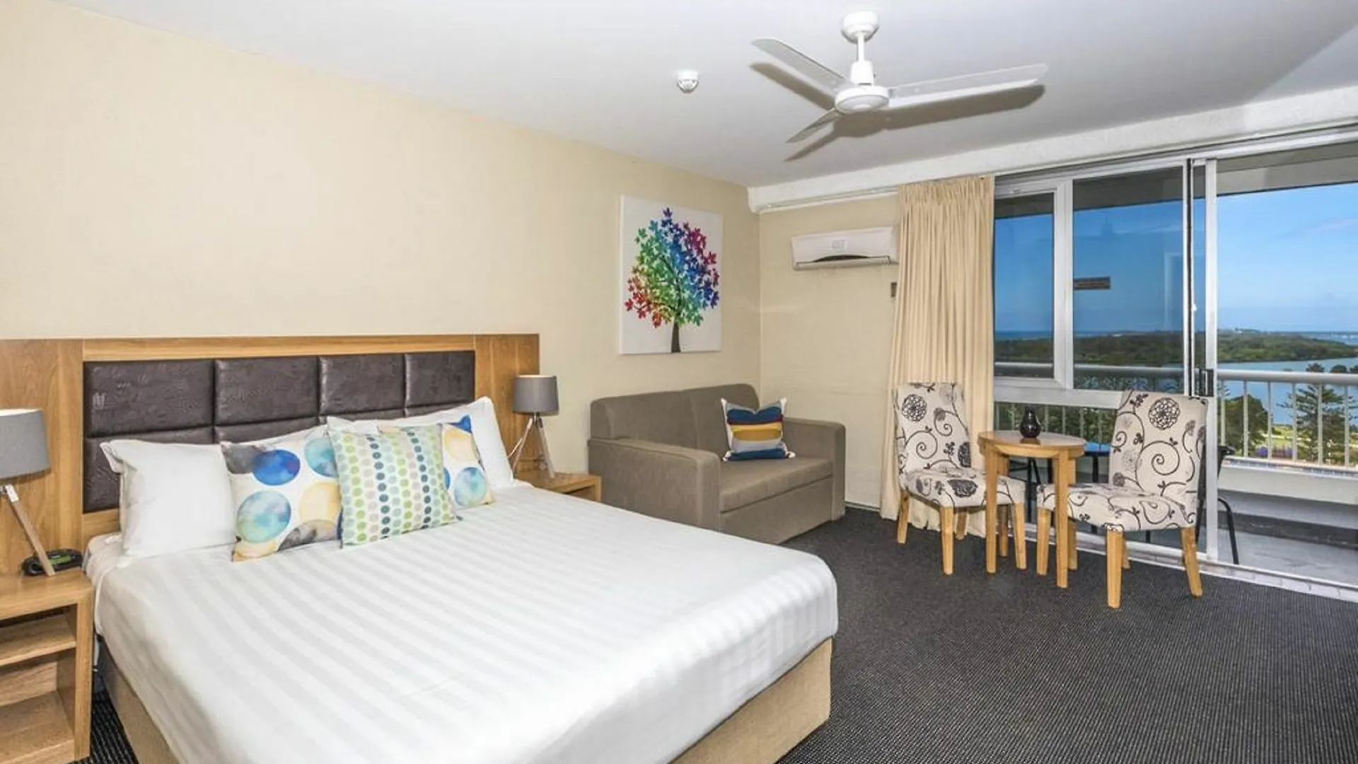 **** Resort Greenmount Beach House Gold Coast Australia